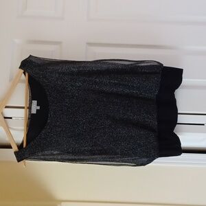 Ladies top. Size L. Brand Laura